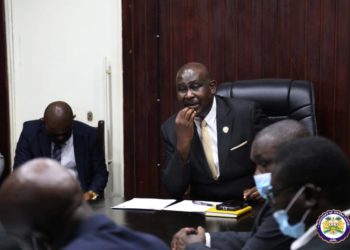 Chief Justice of Sierra Leone Desmond Edwards Meets with Magistrates