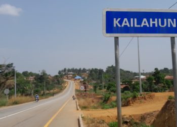 Kailahun is one of three district through which Sierra Leone shares border with Liberia, which is investigating mass deaths of cattle. Photo credit, Kemo Cham, ManoReporters.