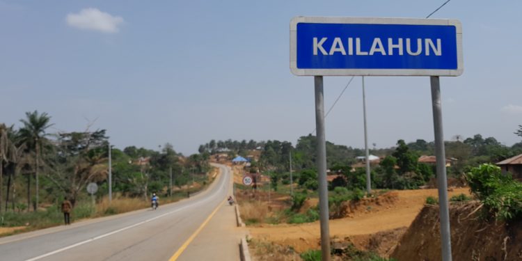 Kailahun is one of three district through which Sierra Leone shares border with Liberia, which is investigating mass deaths of cattle. Photo credit, Kemo Cham, ManoReporters.