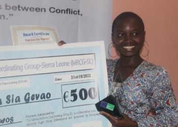 Patricia Sia Gevao is the star winner of the Maiden edition of the Inclusive and Anti-Conflict Journalism Award. She beats nine other journalists who stories were evaluated. Photo credit, Hassan Kamara, ManoReporters.