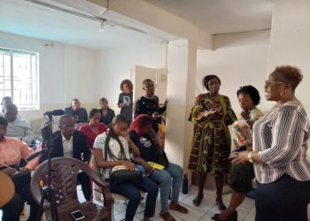 Martha Kanu of the Christian Health Association of Sierra Leone speaks to a group of health journalists during the first ever media cafe in Sierra Leone on Thursday, December 21, 2023. Photo credit, Kemo Cham, ManoReporters.
