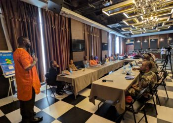 Prof. Alhaji Umar Njai give a talk to participants during closing session of a five-day training on scientific writing and publication at the Lumley Atlantic Hotel in Freetown, Friday, July 19, 2024. Photo, Hassan Kamara, ManoReporters.