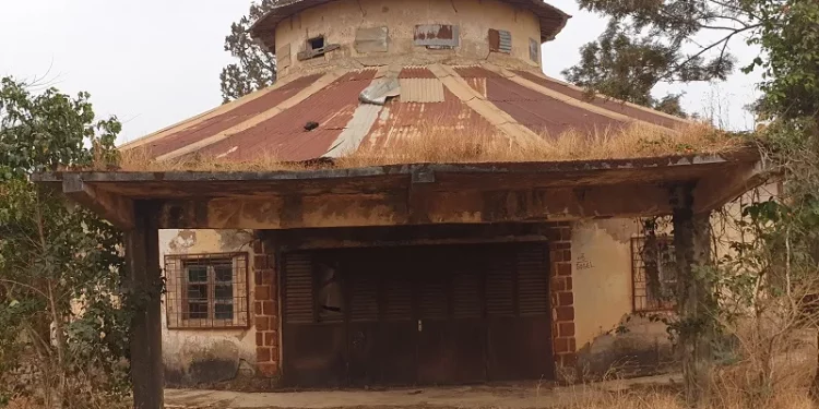 Home of late South African singer and Anti-Apartheid activist, Miriama Makebea in Dalaba, Guinea. Image, www.guinee7.com