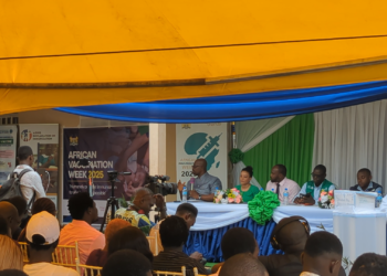 Officials say young people can be a critical voice in the fight against mis and disinformation in promoting vaccine uptake. Image, Kemo Cham, ManoReporters.