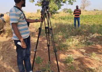 Mahmud in the field interviewing. Image, Mahmud Mohammed-Nurudeen