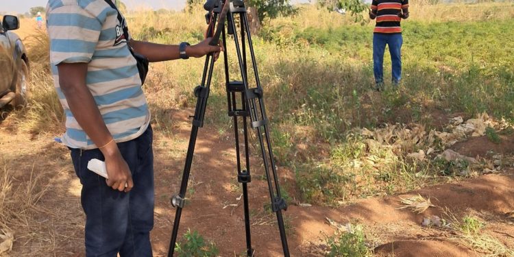 Mahmud in the field interviewing. Image, Mahmud Mohammed-Nurudeen