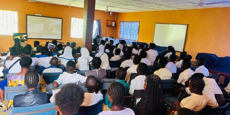 Students from schools in and arrond Kabala, the dsirtcit headquarters of Koinadugu, attend a symposium at the Koinadugu College in commemoration of the Day of the African Child on June 16, 2025. Image, Koinadugu College.