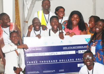 Members of Team Kenema Water Supply pose with the symbolic cheque of USD3,000 after being declared winner of the maiden edition of the Sierra Leone Afinnovate Challenge in Bo City on Saturday, September 2025. Image, Emmanuel Kamara, ManoReporters.