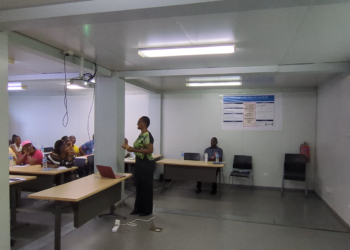 PhD candidate Wachen Peters of the University of Sierra Leone and College of Medicine and Allied Health Sciences and Koinadugu College’s Center for Biomedical and One Health Research is profiling Hepatitis B Genome for the first time in Sierra Leone. Image, screengrab. Kemo Cham, ManoReporters.