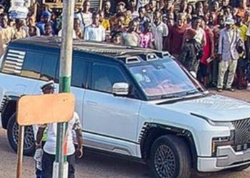 FACT-CHECK: Did Sierra Leone President Maada Bio receive vehicle gift from Chinese investor?